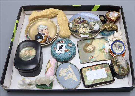 A group of objects of vertu and miniature ceramics